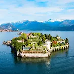 Lake View Terrace Over The Borromean Isla - Happy Rentals