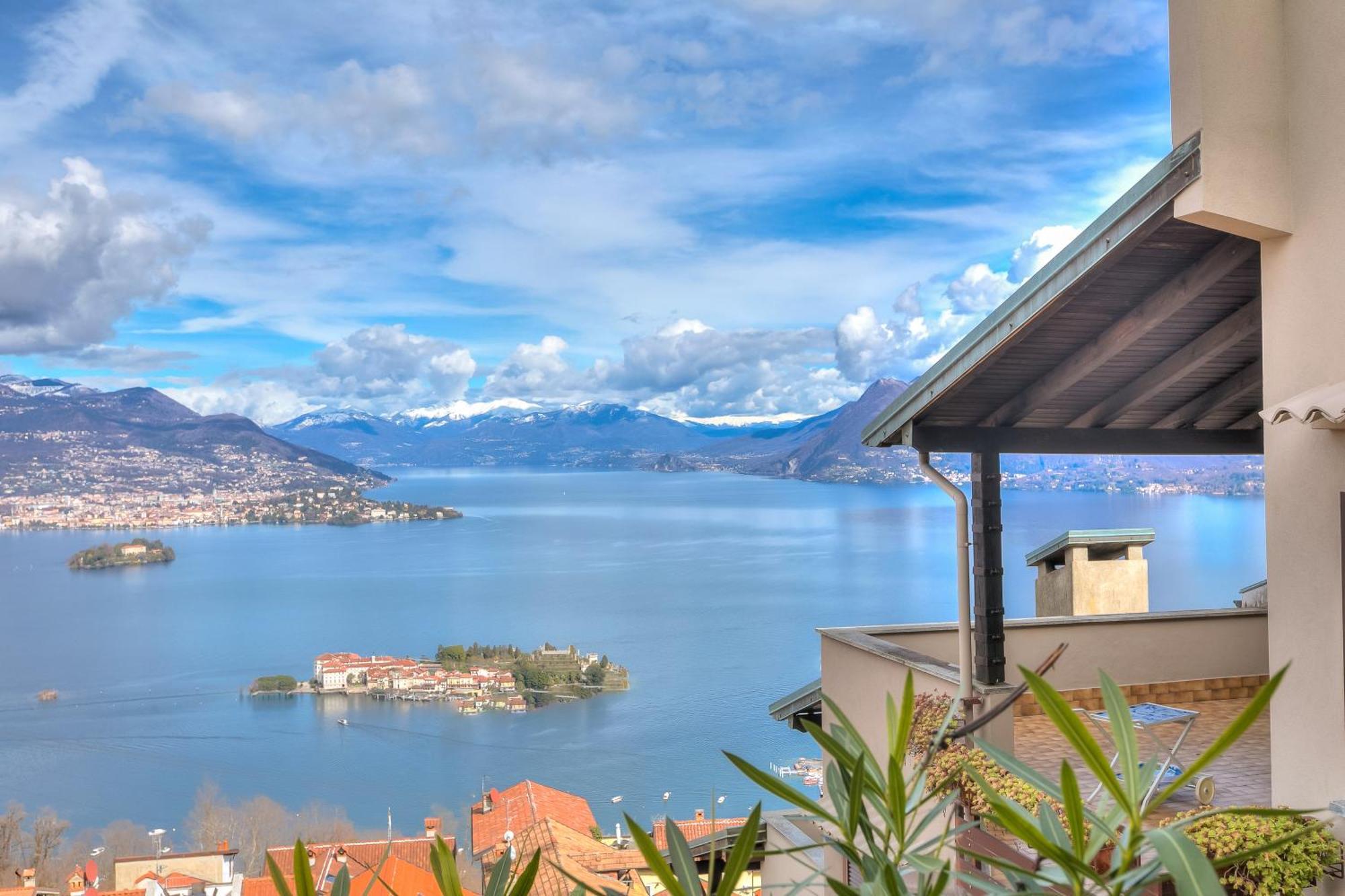 Ferienhaus View Terrace Over The Borromean Isla - Happy